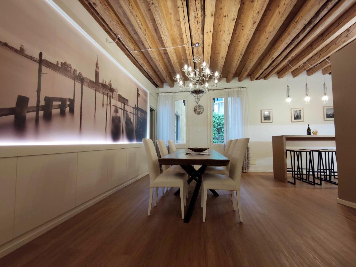 Deluxe 3 Bedroom Flat In Rialto Venice Exterior photo