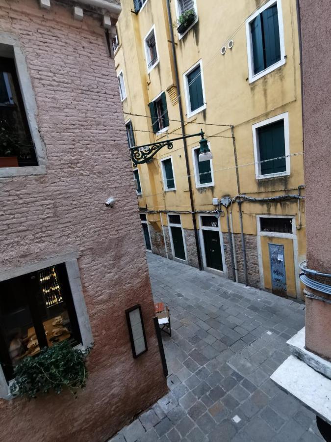 Deluxe 3 Bedroom Flat In Rialto Venice Exterior photo